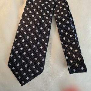 Tasso Elba Black and Silver 61.5" Men's Silk Necktie Tie